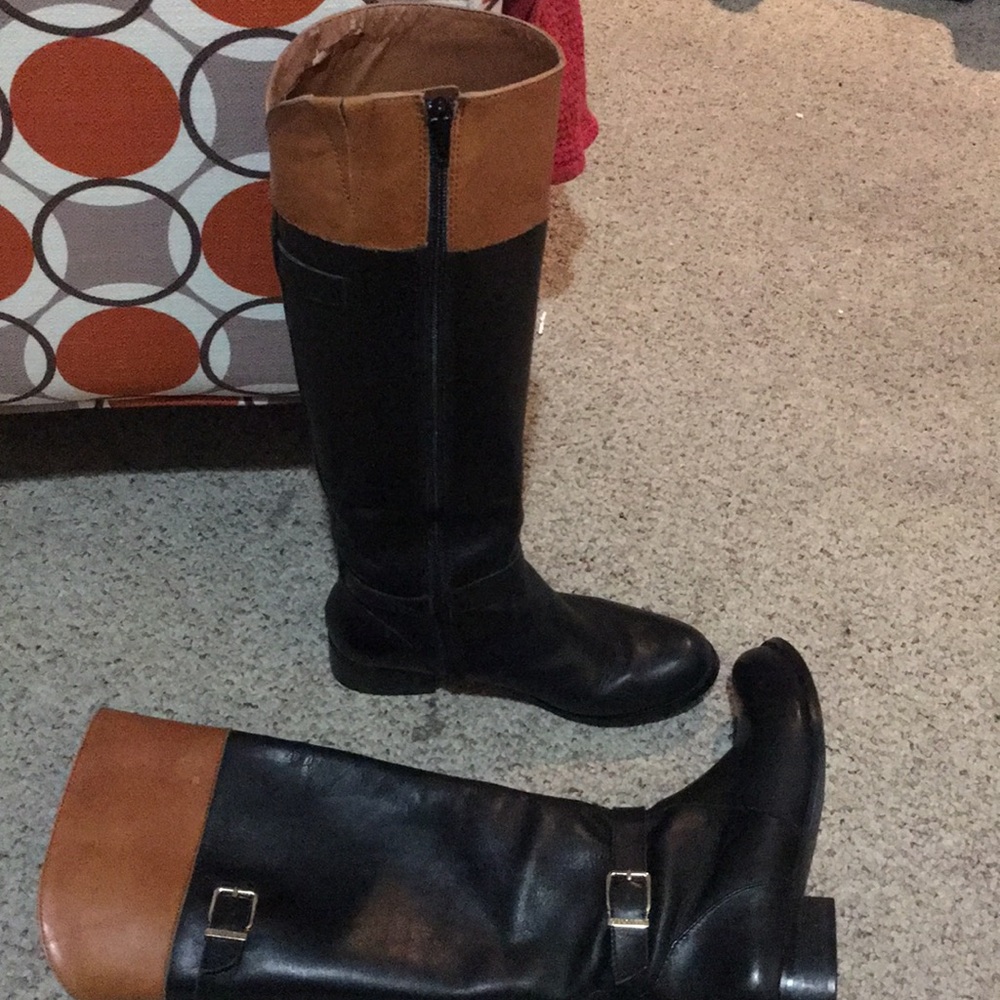 Gianni Bini black boots